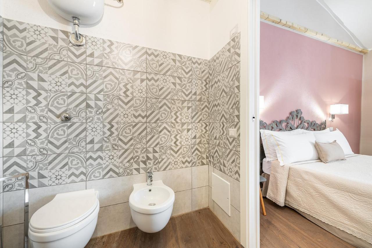 Promenade Boutique Rooms - City Centre Cagliari Eksteriør billede
