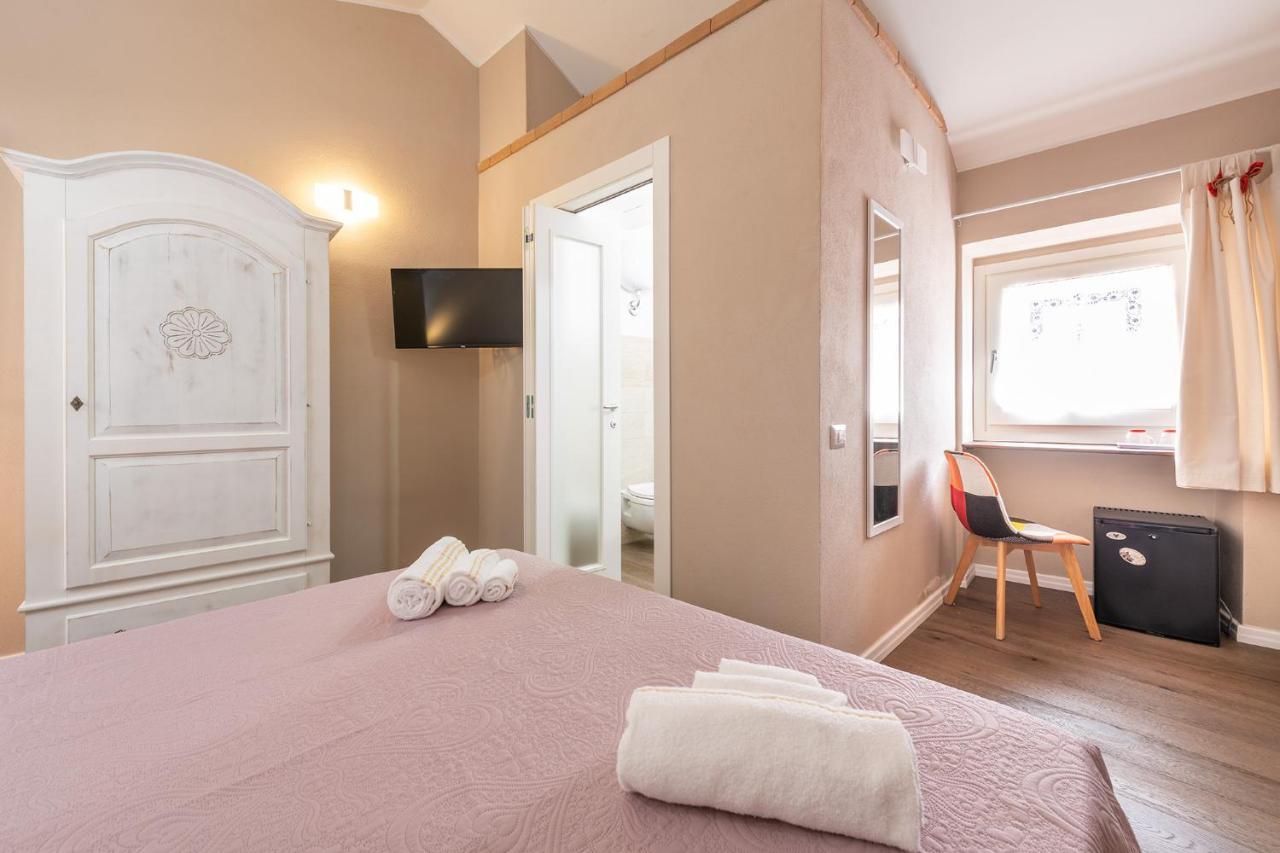Promenade Boutique Rooms - City Centre Cagliari Eksteriør billede