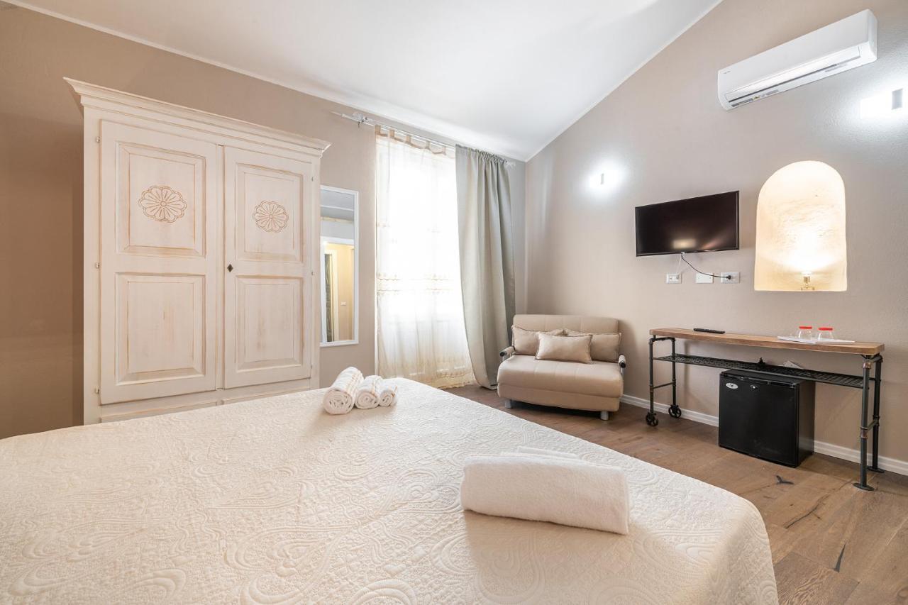 Promenade Boutique Rooms - City Centre Cagliari Eksteriør billede